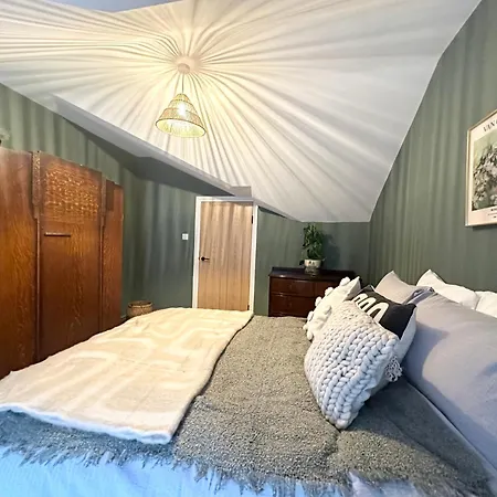 Bank House, Settle, Yorkshire Dales *